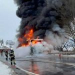 Panica pe sosea autocar cu 47 de oameni in flacari