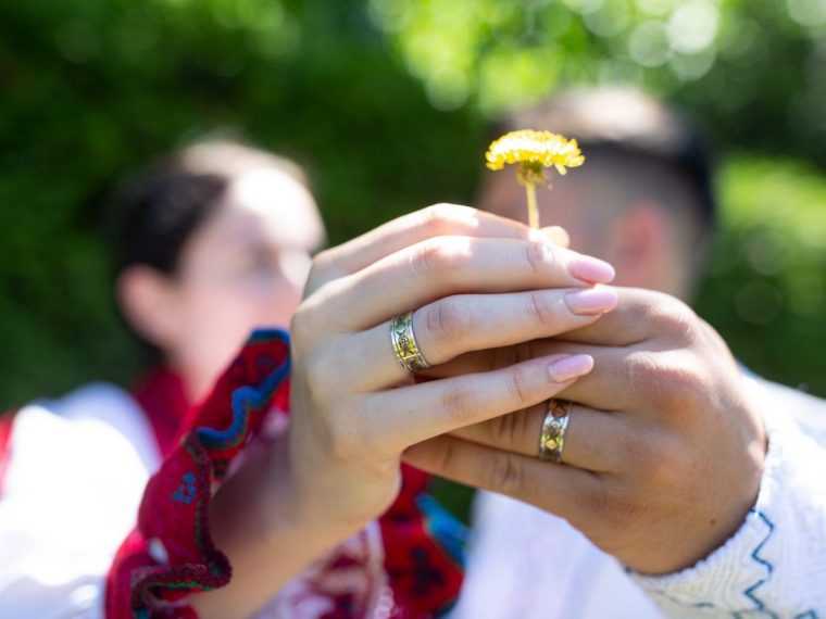 Pitesti Peste 400 de cupluri distingte pentru fidelitate in 2025