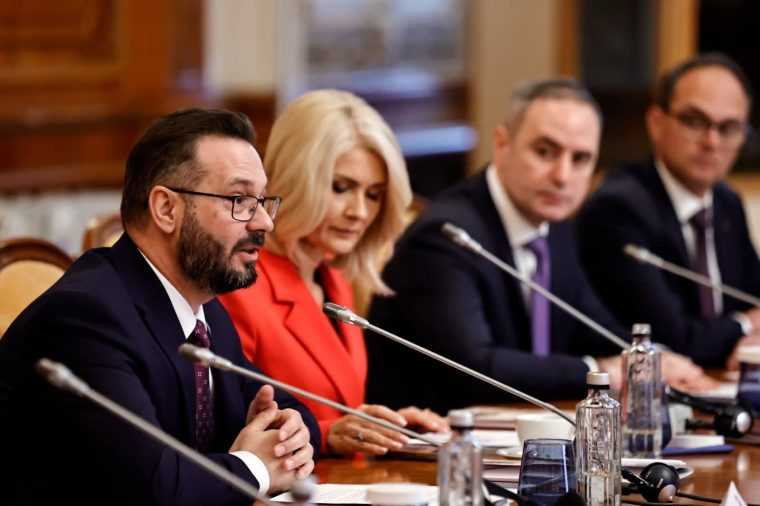 Senatorul Mihai Cotez la Forumul Dezvoltam impreuna Romania Antreprenorii constitue motorul economiei