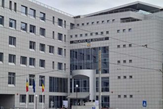 Sentinta scandalos la Iasi bataia tatalui accepata ca in interesul copilului