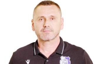 Sorin Caprarescu managerul echipei de la FCarges Basketball marturiseste Chiar daca am invins Steaua jucatorii sunt inca blocati psihic dupa acea infrangere de la Sibiu