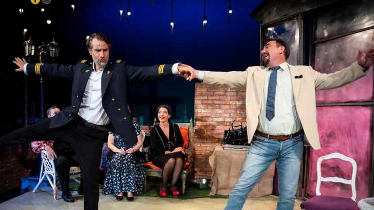 Spectacol la Pitesti duminica Playlist Amintiri din liceu