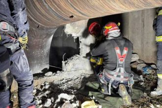 Tanar blocat 48 de ore intr un canal salvat