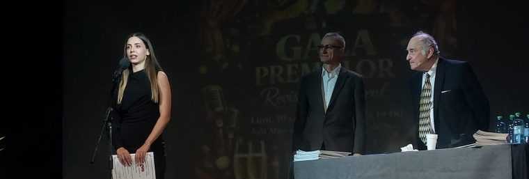 Teatrul Alexandru Davila numeroase distinctii Actriza Luana Lute premiata pentru interpretare feminina