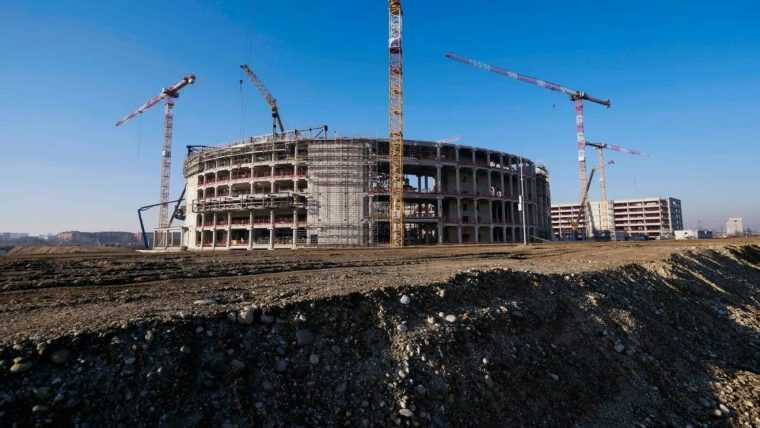 Un paznic a murit pe santierul Jocurilor Olimpice