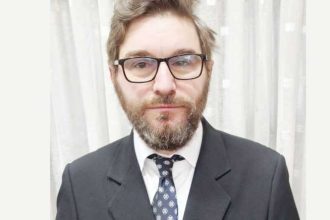 Un teolog renumit a trimis o scrisoare lui IPS Calinic