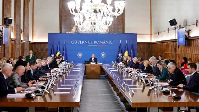 doar patru argeseni sprijiniti de guvern