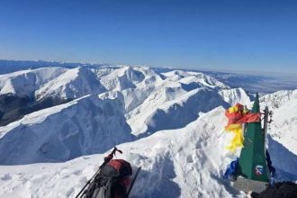 recomandarile salvamont arges pentru traseul piscu negru lespezi