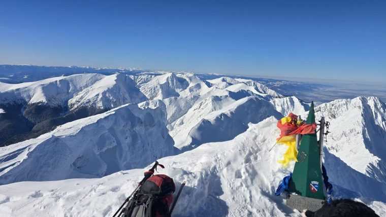 recomandarile salvamont arges pentru traseul piscu negru lespezi