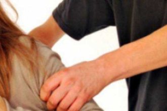 Agresorii care nu pot dovedi ca au beneficiat de consiliere psihologica vor fi sanctionati cu amenzi de pana la 10000 de lei