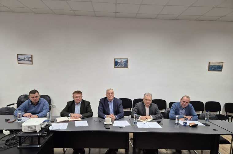 Arges Directional strategice de dezvoltare discutate cu mediul de afaceri in cadrul Consiliului Judetean