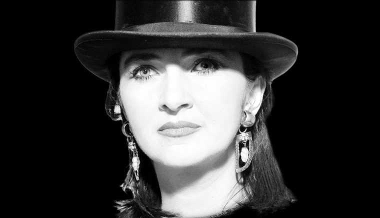 Christine Bernadette Rousseau cea mai premiata autoare din Arges