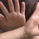 Copil de 5 ani drogat si abuzat de 10 barbati in Franta