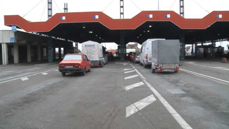 DGA Politist reTinut pentru mita la frontiera Cati bani a primit de la un sofer bulgar