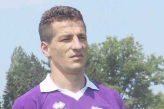 Dincolo de gazon Marius Radu coleg de camera la FC Arges cu Dani Coman Daca nu ar fi fost fotbalist ci fermier de exemplu Dani Coman ar fi fost numarul 1 in tara Acesta este stilul lui