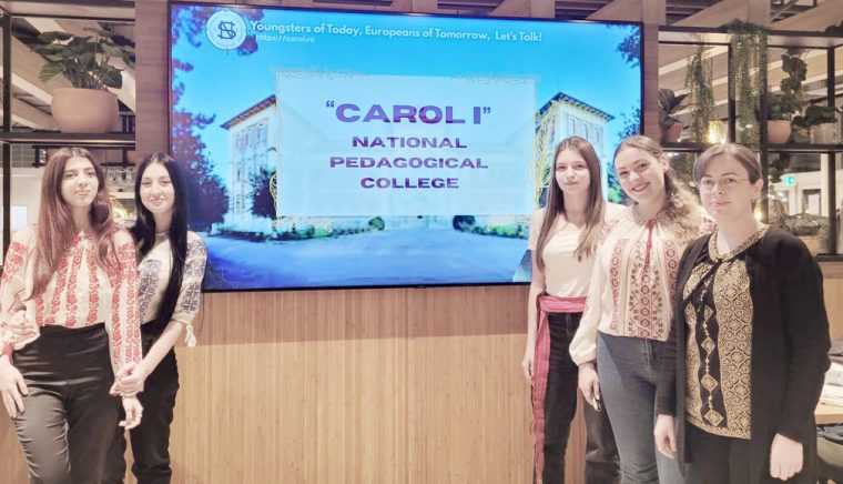 Eleve de la Carol I participante la un proiect european la Haga