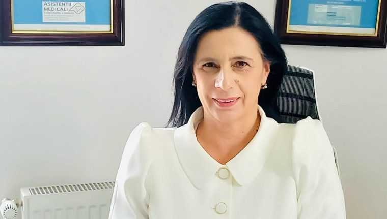 Estera Stamoiu presedinte OAMGMAMR Arges Asistentii medicali din UPU si CPU sunt imiati intr un program intensiv de formare profesionala