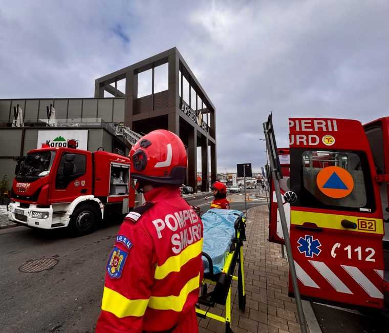 Exercitiu ISU la cel mai mare centr comercial din Arges