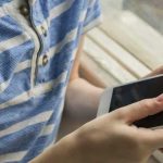 Fara acces la retelele sociale pentru copiii sub 15 ani Proiect de lege propus in Parlament