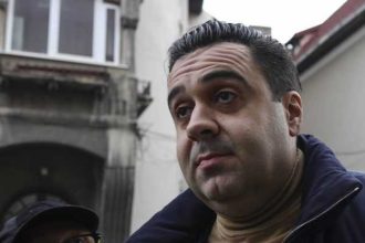 Fostul ministru al Transporturilor Razvan Cuc plasat in arest la domiciliu in cazul mitei de la RAR