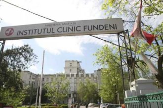 Incendiu la Spitalul Fundeni generatorul de rezerva a fost cuprins de flacari interventie de urgenta cu mai multe echipaje