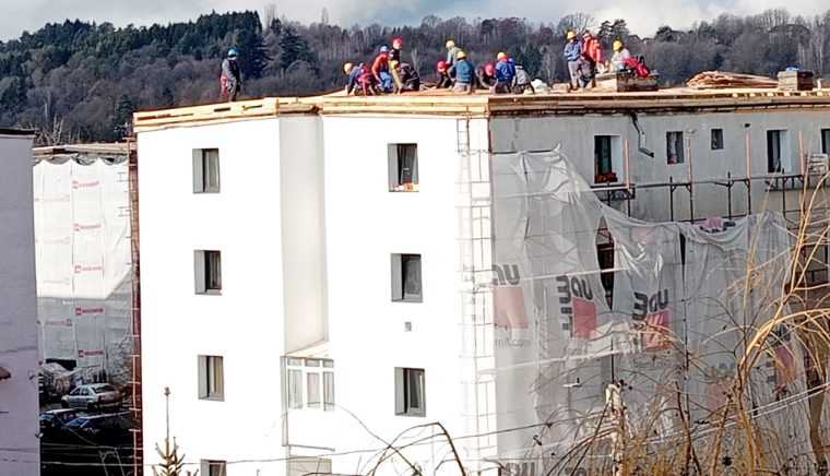 Lucrari rapide in Campulung O jumatate de cartier este in santier