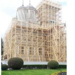 Manastirea Curtea de Arges va fi inchisa in urmatorii doi ani