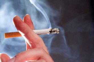 Multe tipuri de cancer care pot fi prevenite sunt cauzate de fumat si consumul de alcool