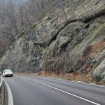 Noi restrictii de trafic pe Valea Oltului pentru lucrari de intarire a versantilor