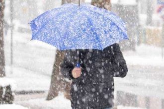 O furtuna de zapada a blocat Coasta de Est a SUA lasand sute de mii de oameni in intuneric