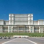 Parlamentul Romaniei va fi iluminat marti in culorile drapelului ucrainean ca semn de solidaritate la 4 ani de la inceputul invaziei Rusiei