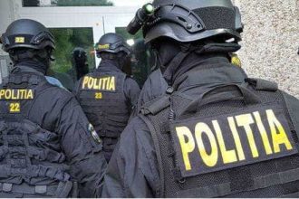 Perchezitii in Timis sase barbati retinuti pentru viol si racolarea unor fete minore de 14 ani