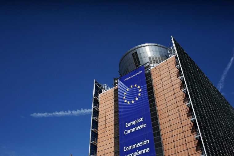 Perchezitii la Comisia Europeana referitoare la vanzarea unor proprietati