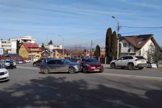 Pitesti Trafic impiedicat pe Strada N Dobrin din cauza unui accident
