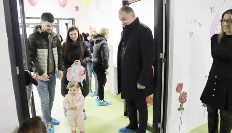 Pitestiul dispune de o noua cresa acreditata pentru 92 de copii