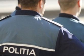 Politistii protesteaza astazi in Piata Victoriei impotriva schimbarii varstei de pensionare