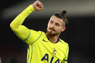 Radu Dragusin inclus in echipa lui Tottenham pentru fazele eliminate din Liga Campionilor