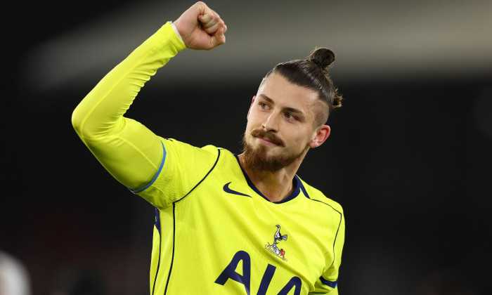 Radu Dragusin inclus in echipa lui Tottenham pentru fazele eliminate din Liga Campionilor