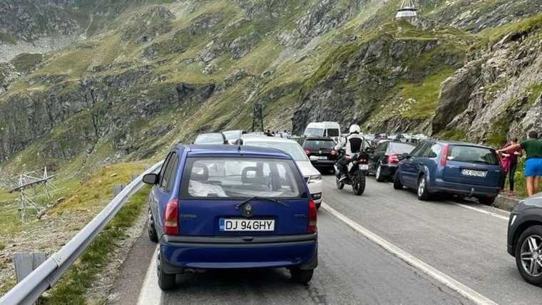 Restrictii de trafic pe Transfagarasan in zona barajului Vidraru