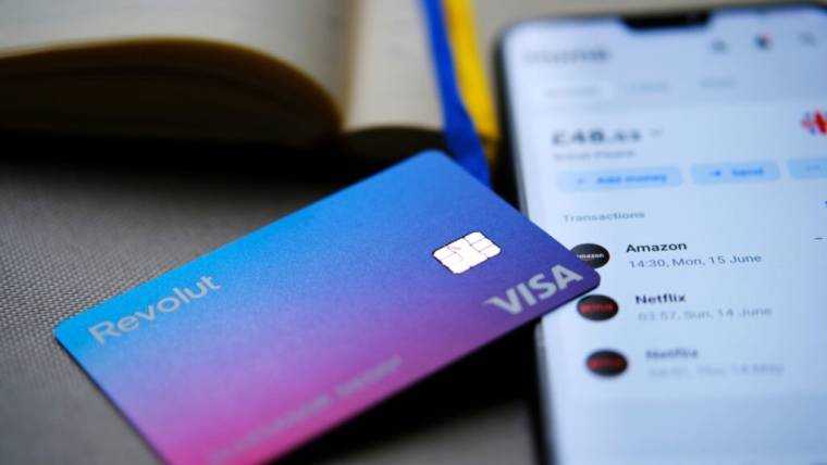 Romania patrunde in era bancilor digitale Banca Transilvania depasita de fintech ul lituanian Revolut