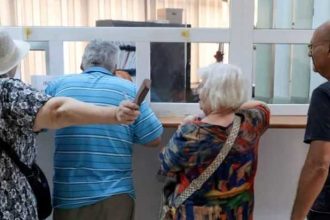 Tribunalul Valcea a obligat Casa de Pensii sa restituie banii din CASS retinuti unui pensionar