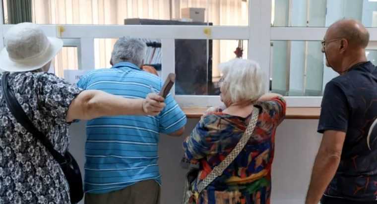 Tribunalul Valcea a obligat Casa de Pensii sa restituie banii din CASS retinuti unui pensionar