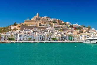 Vacantele in Ibiza si Mallorca ar putea deveni un lux insulele spaniole pregatesc restrictii privind numarul de turisti