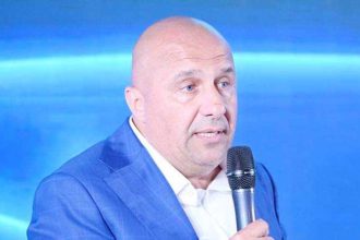 Viorel Tudose fostul sponsor principal din Trivale este hotarat As p putea sa ma intorc la FC Arges daca voi fi dorit Nu m as duce nicaieri altundeva