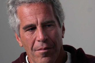 ancheta in franta un fost ministru si fiica sa vizati de dosarele epstein