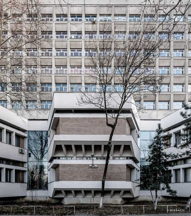 21 Martie 1945 S a infiintat Universitatea Muncitoreasca a PCR care a devenit ulterior Academia de Invatamant Social Politic Stefan Gheorghiu