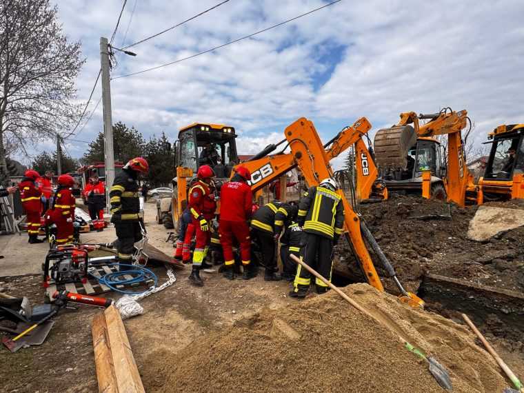 Actualizare 2 Barbatul strivit sub pamant la Bascov era din Craiova Politia a deschis un dosar penal