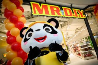 Adrian si CRBL prezentari de kendama la evenimentul MRDIY de la Supernova Pitesti