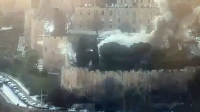 Alerte Proiectil cazut in Orasul Vechi din Ierusalim Locurile sfinte in pericol iminent