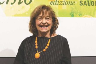 Ana Blandiana onorata cu titlul de Doctor Honoris Causa de Universitatea din Bucuresti